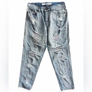 Brandy Melville light wash distressed mom jean